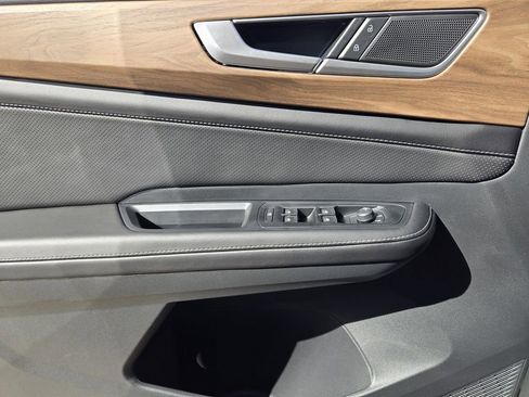 New 2026 Volkswagen Atlas SE image 18