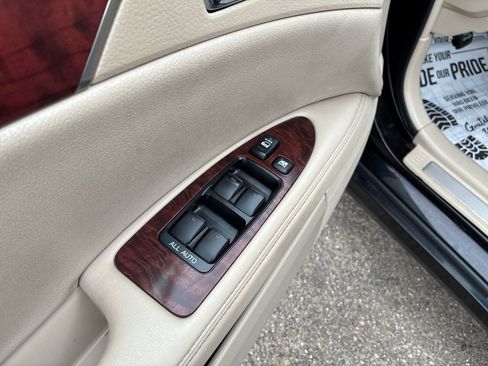 Used 2011 Toyota Avalon Limited FWD image 13
