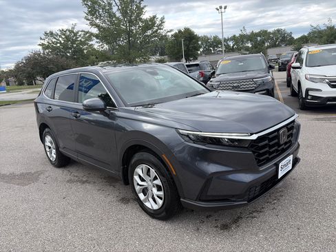 Used 2026 Honda CR-V LX image 3