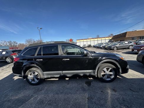 Used 2013 Subaru Outback 2.5i Limited w/ Special Appearance Pkg AWD/4WD image 4