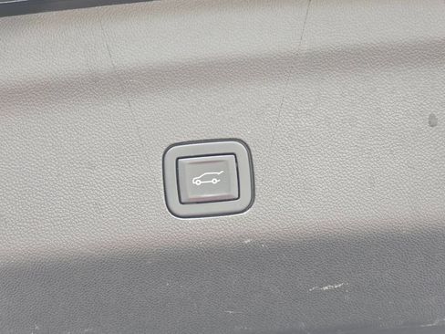 Used 2022 GMC Yukon Denali image 53