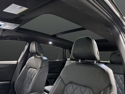 Used 2024 Volkswagen Atlas Cross Sport SEL Premium R-Line image 7