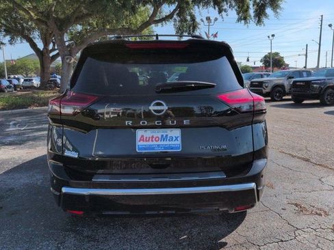 Used 2025 Nissan Rogue Platinum w/ Platinum Premium Package FWD image 5