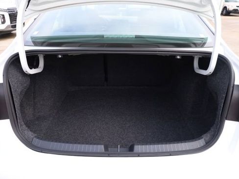 Used 2025 Volkswagen Jetta Sport image 24