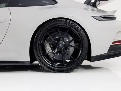 Used 2022 Porsche 911 GT3 image 11