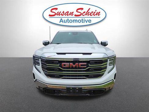 Used 2025 GMC Sierra 1500 SLT AWD/4WD image 2