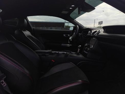 Used 2019 Ford Mustang GT Premium w/ Equipment Group 401A RWD image 17