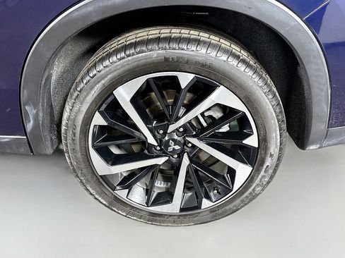 Used 2023 Mitsubishi Outlander SE image 37