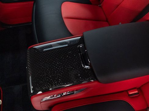 New 2025 Rolls-Royce Cullinan Black Badge w/ Leather Finishing Pack image 25