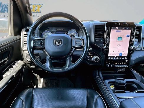 Used 2022 RAM 1500 Limited w/ Body Color Bumper Group AWD/4WD image 8