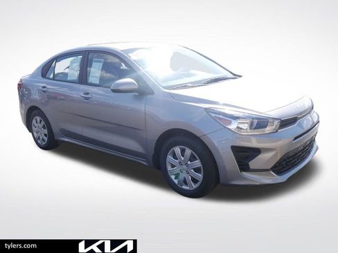Used 2023 Kia Rio S image 1