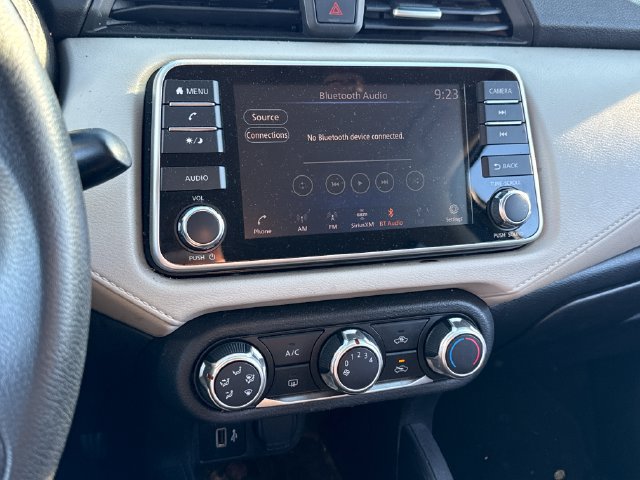 Used 2021 Nissan Versa SV FWD image 26