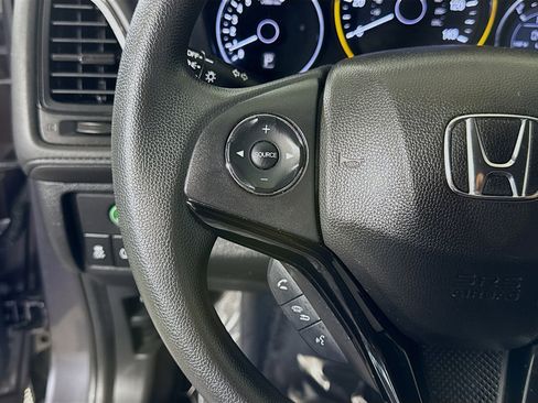 Used 2022 Honda HR-V LX image 14