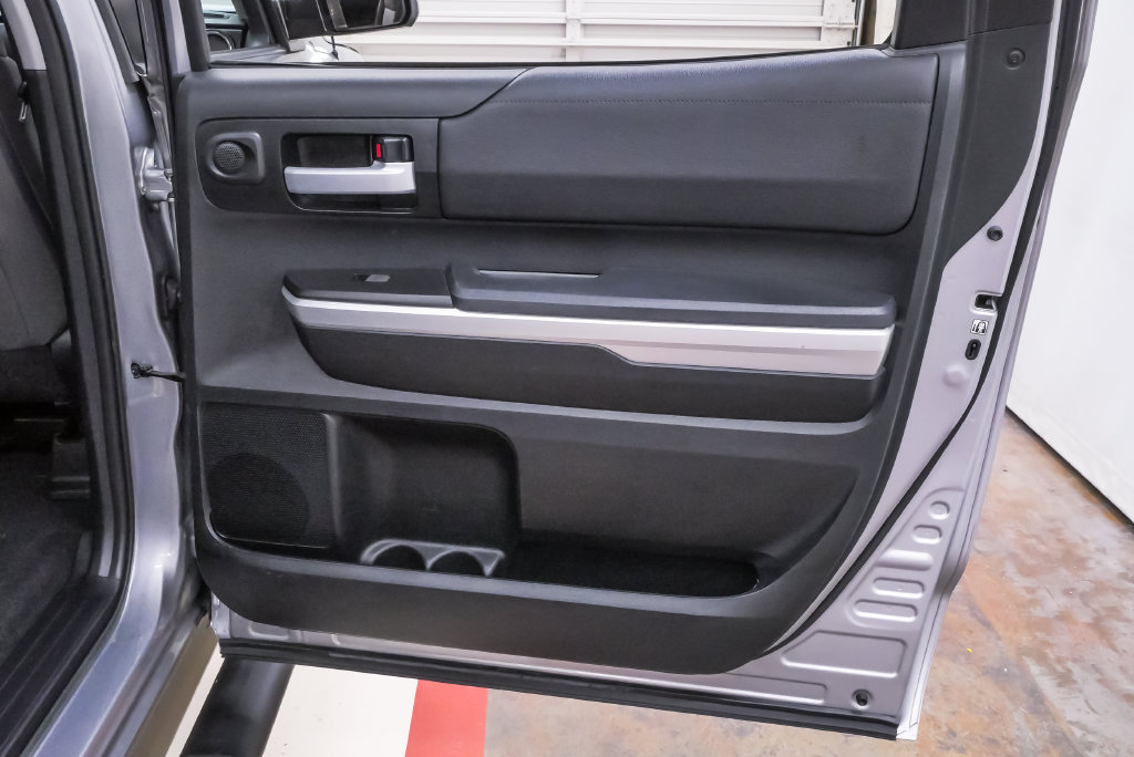 Used 2017 Toyota Tundra SR5 w/ SR5 Upgrade Package RWD image 26