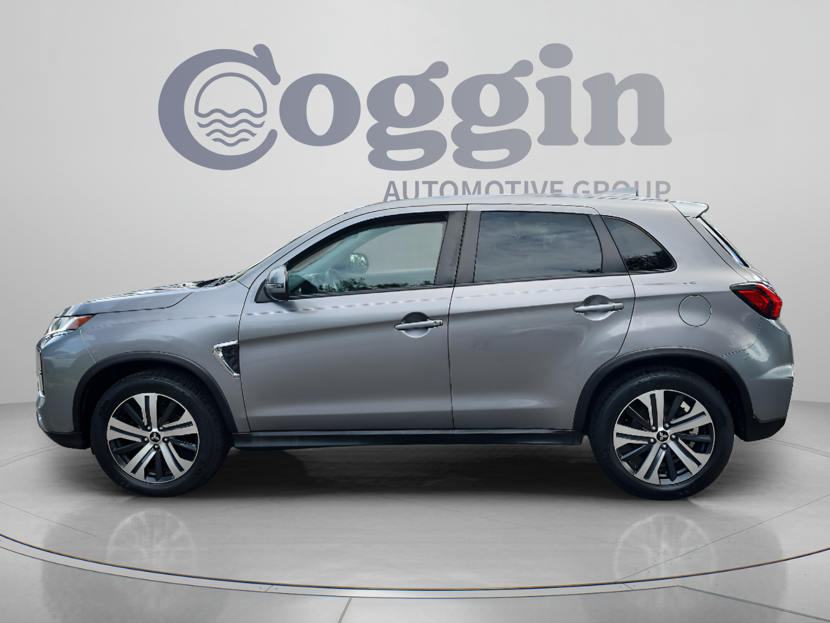 Used 2020 Mitsubishi Outlander Sport SE FWD image 2