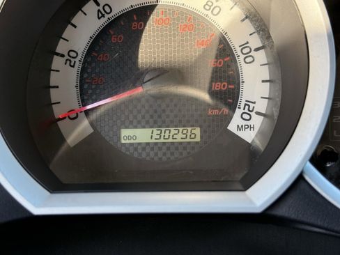 Used 2015 Toyota Tacoma 4x4 Access Cab image 32