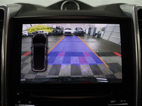 Used 2017 Porsche Cayenne Platinum Edition image 23