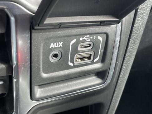 Used 2021 Jeep Wrangler Unlimited Sahara image 7