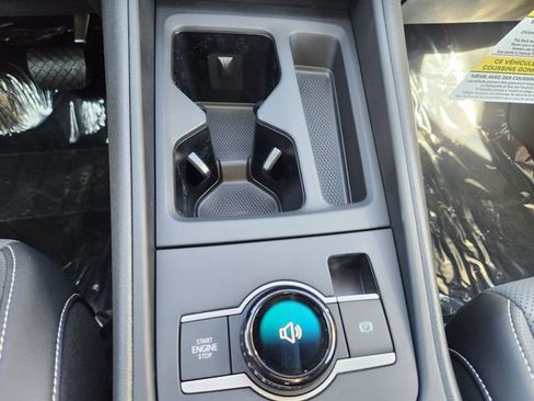 New 2026 Volkswagen Tiguan SE image 17