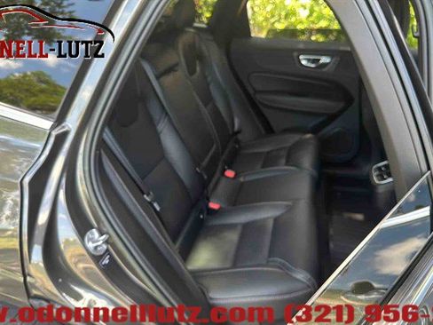 Used 2022 Volvo XC60 B6 Inscription w/ Advanced Package AWD/4WD image 14