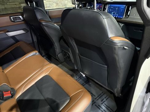 Used 2023 Ford Bronco Outer Banks w/ Sasquatch Package image 28