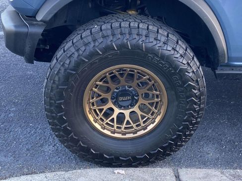 Used 2023 Ford Bronco Black Diamond image 10