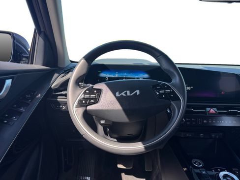 Used 2024 Kia Niro Wind FWD image 12