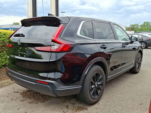 Used 2024 Honda CR-V EX image 3