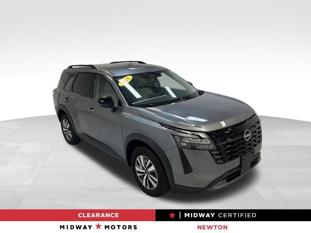 Used 2026 Nissan Pathfinder SL AWD/4WD image 1