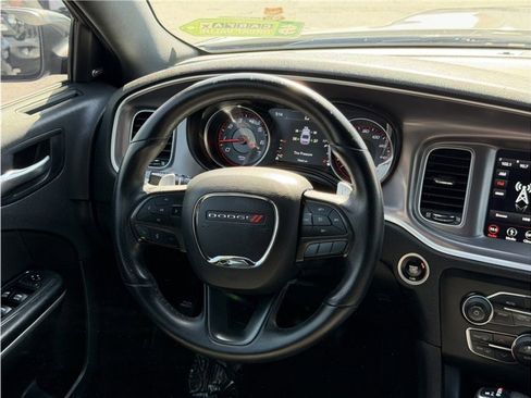 Used 2019 Dodge Charger R/T image 33