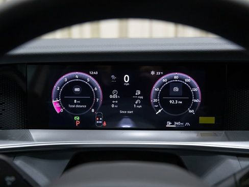 New 2026 Volkswagen Tiguan SE R-Line image 17