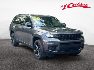 Used 2023 Jeep Grand Cherokee L Laredo AWD/4WD video 1