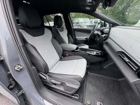 Certified 2023 Volkswagen ID.4 Pro RWD image 24