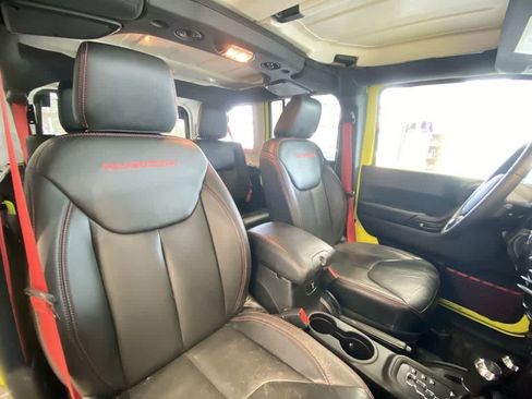 Used 2018 Jeep Wrangler Unlimited Rubicon AWD/4WD image 24