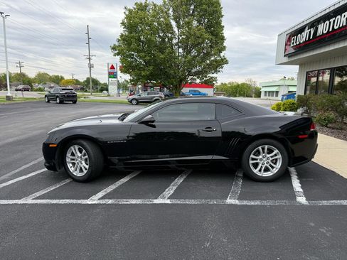 Used 2015 Chevrolet Camaro LS RWD image 2