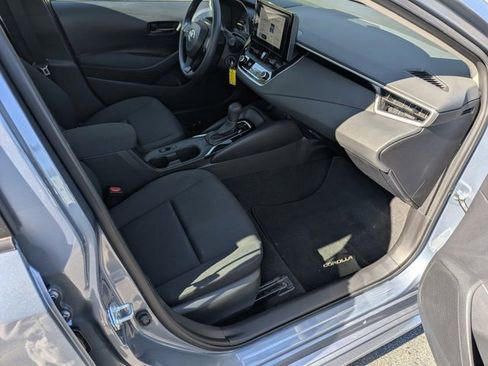 Used 2024 Toyota Corolla LE image 12