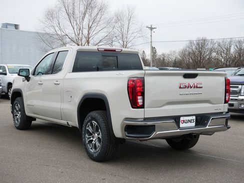 New 2026 GMC Sierra 1500 SLE w/ Preferred Package AWD/4WD image 3