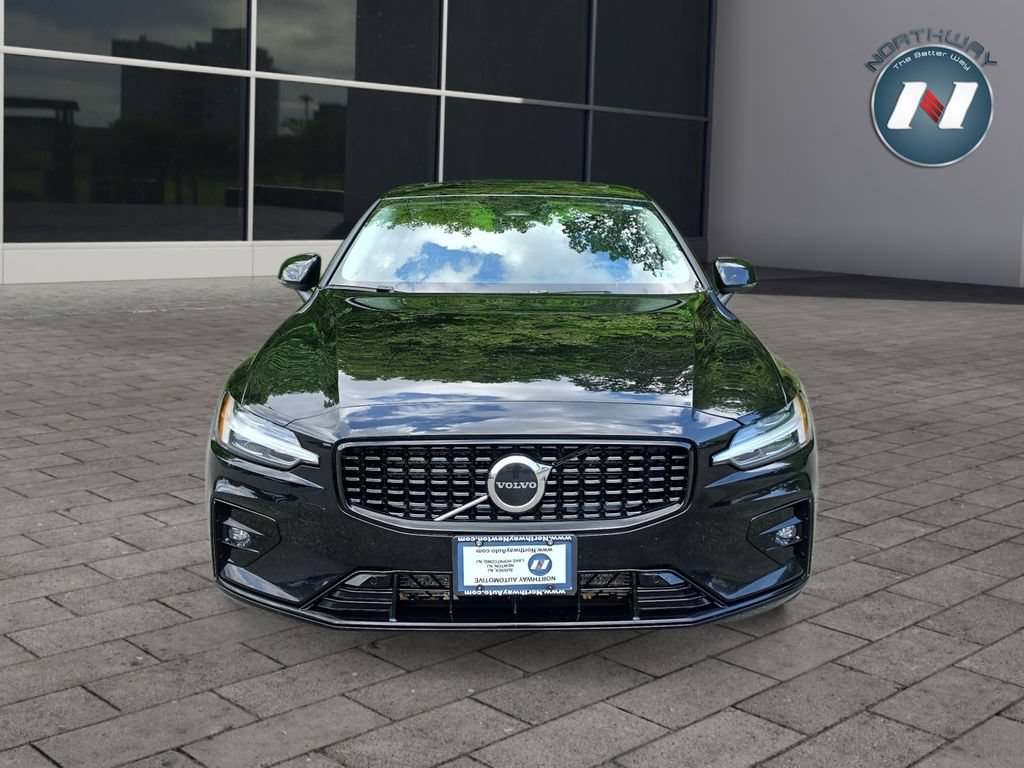 Used 2024 Volvo S60 B5 Core AWD/4WD image 8