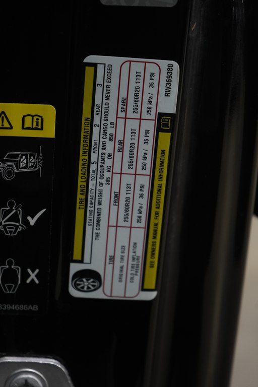 Used 2024 Jeep Wrangler Unlimited w/ Convenience Group AWD/4WD image 35
