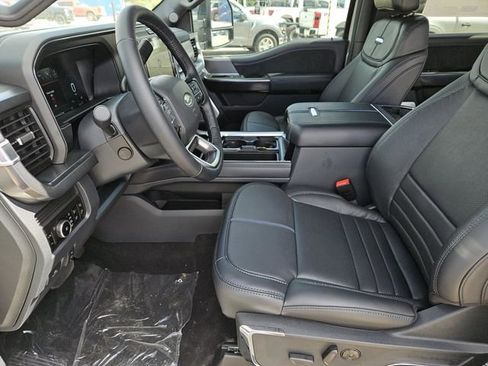 New 2026 Ford F250 Platinum w/ FX4 Off-Road Package image 24