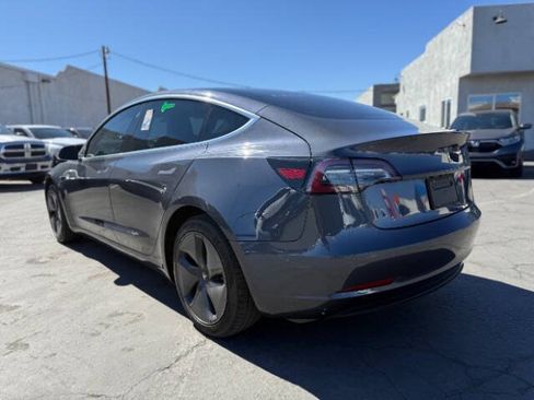 Used 2020 Tesla Model 3 Standard Range RWD image 5