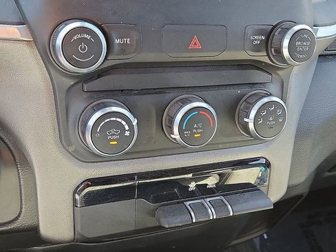 Used 2022 RAM 1500 Big Horn RWD image 28
