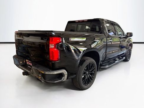 Used 2023 Chevrolet Silverado 1500 LTZ w/ Technology Package AWD/4WD image 6