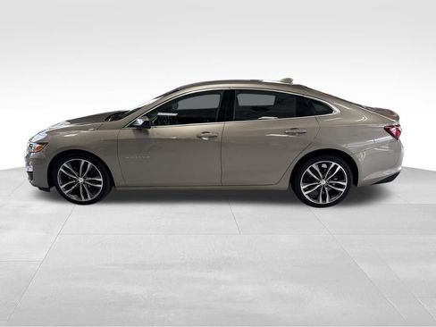 Used 2024 Chevrolet Malibu LT FWD image 2