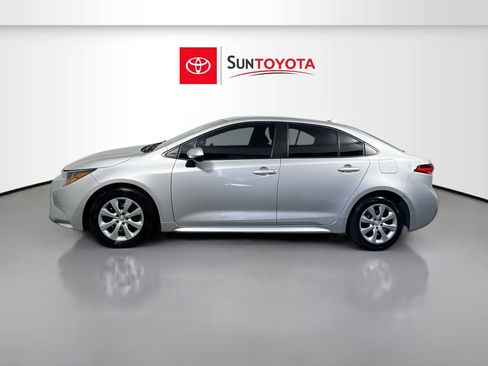 Used 2024 Toyota Corolla LE image 7