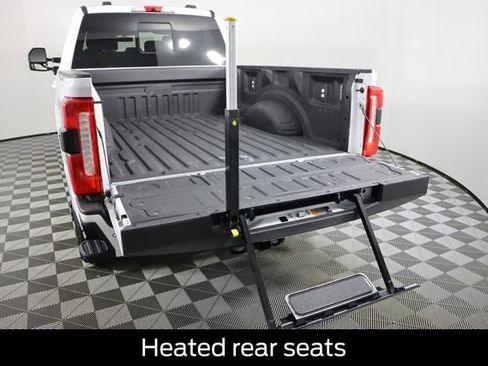 Used 2025 Ford F250 Lariat w/ Lariat Ultimate Package image 40