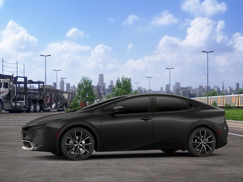 New 2026 Toyota Prius XLE FWD image 3