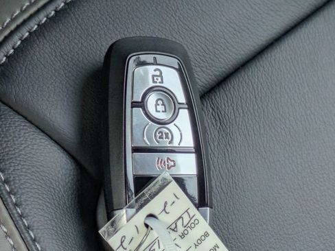 New 2026 Ford Bronco Outer Banks image 28