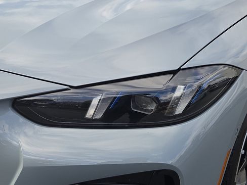 Certified 2025 BMW 440i xDrive Coupe w/ Premium Package image 9