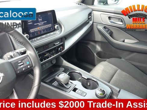 Used 2025 Nissan Rogue SV AWD/4WD image 22